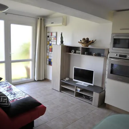 Joli T2 Proche Des Plages Apartment